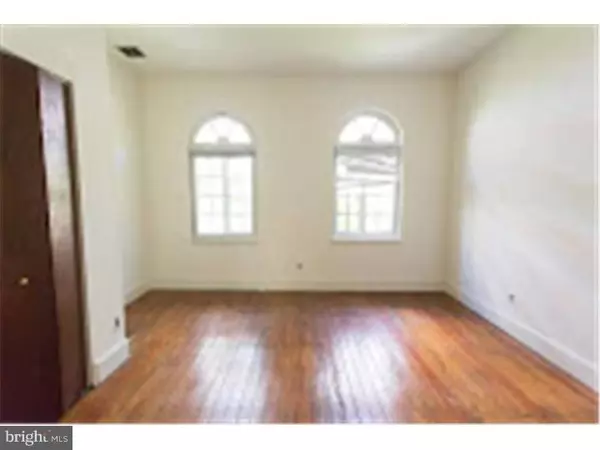 Philadelphia, PA 19106,717 SPRUCE ST #1B