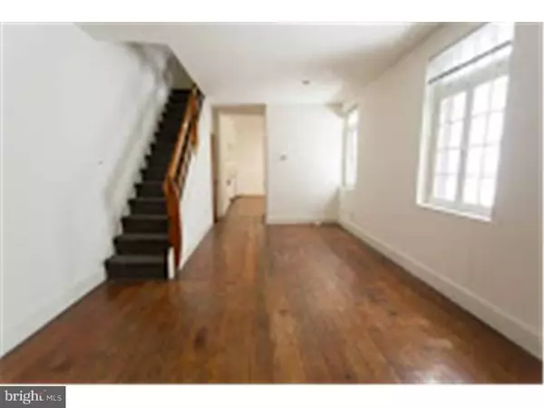 Philadelphia, PA 19106,717 SPRUCE ST #1B
