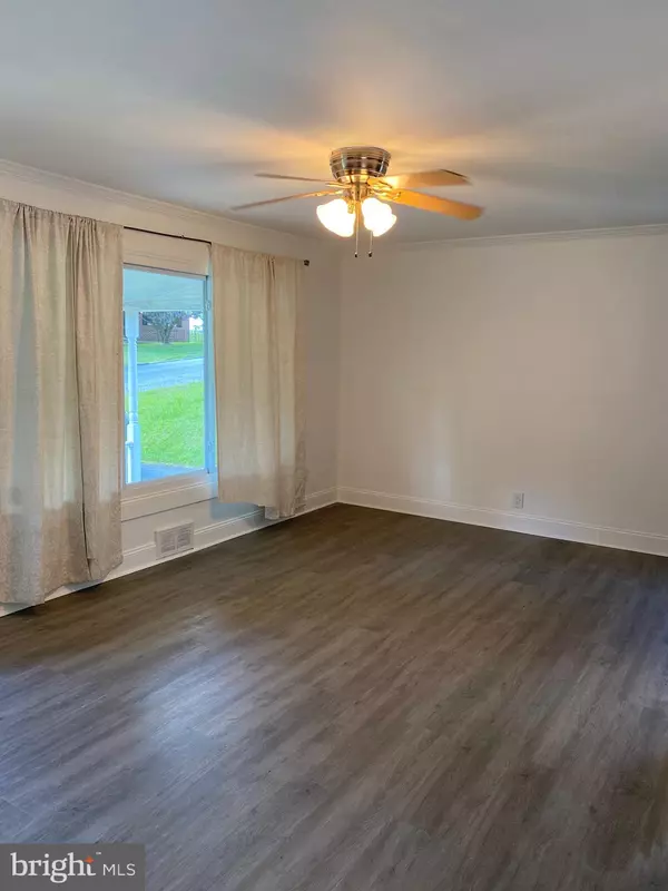 Philadelphia, PA 19116,317 MAPLE AVE