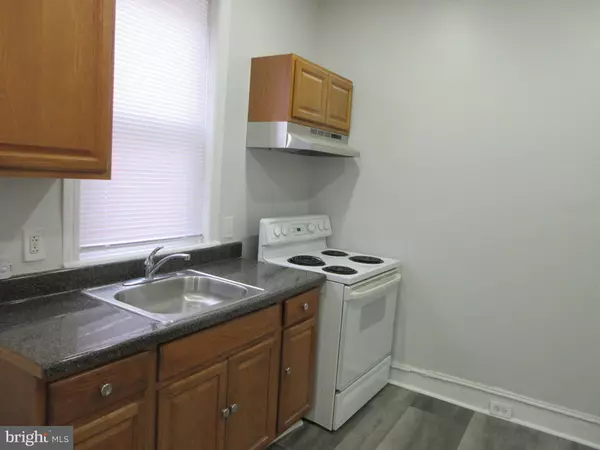 Philadelphia, PA 19140,3646 N 8TH ST