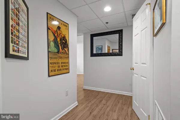 Warminster, PA 18974,8109 CENTENNIAL STA