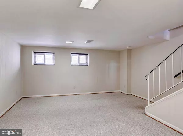 Arlington, VA 22206,4515 34TH ST S