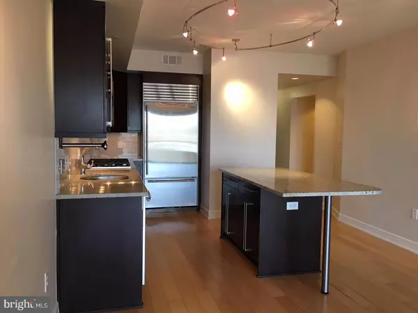 Arlington, VA 22209,1111 19TH ST N #1501