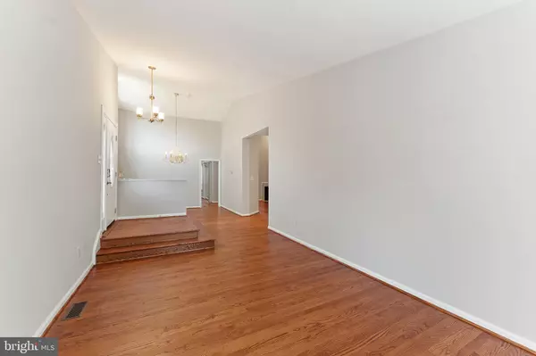 Burke, VA 22015,6501 LEGENDGATE PL