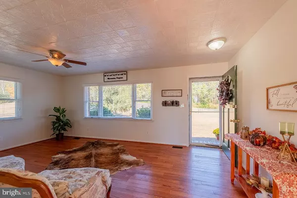 Warrenton, VA 20187,5621 OLD AUBURN RD