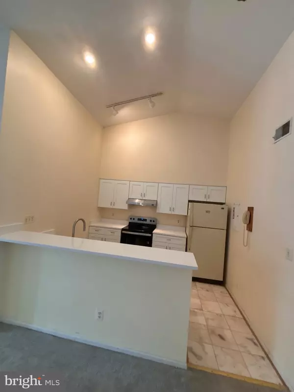 Fairfax, VA 22033,12889-C GRAYS POINTE RD #12889C