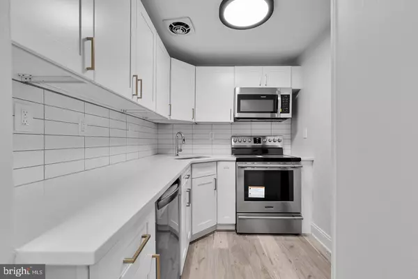 Washington, DC 20005,1322 15TH ST NW #B2