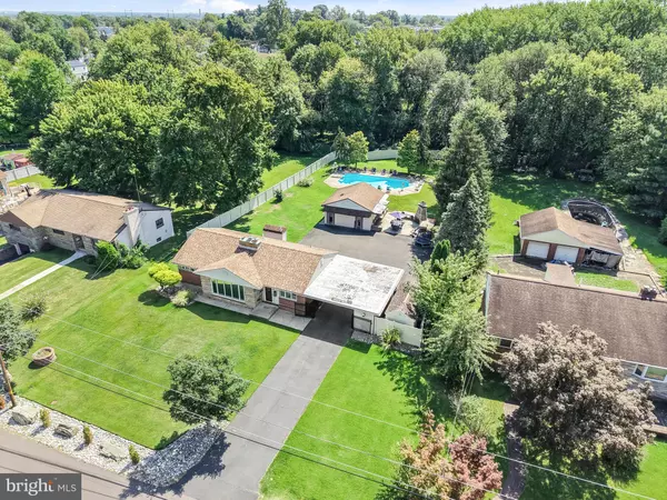 2387 FORREST AVE, Bensalem, PA 19020