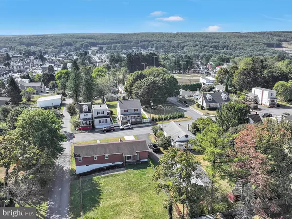 Frackville, PA 17931,425 W JOHN ST