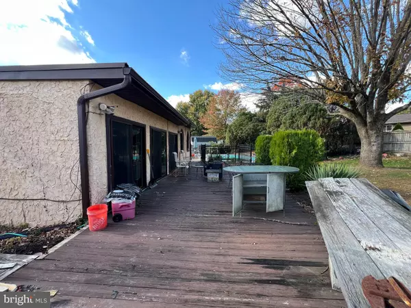 Eastampton, NJ 08060,11 SUFFOLK CT