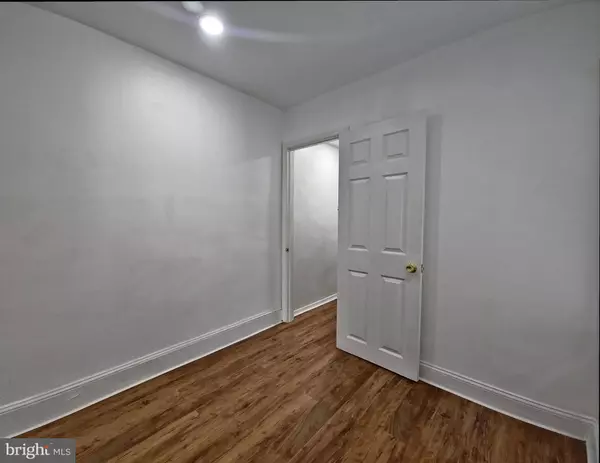 Chester, PA 19013,807 W 7TH ST