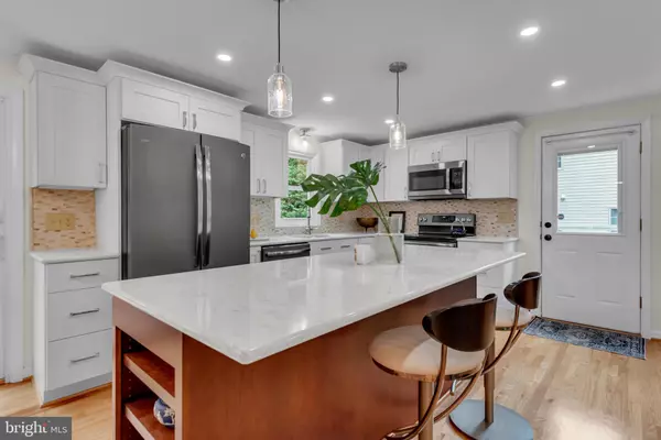 Arnold, MD 21012,148 CRESSTON RD