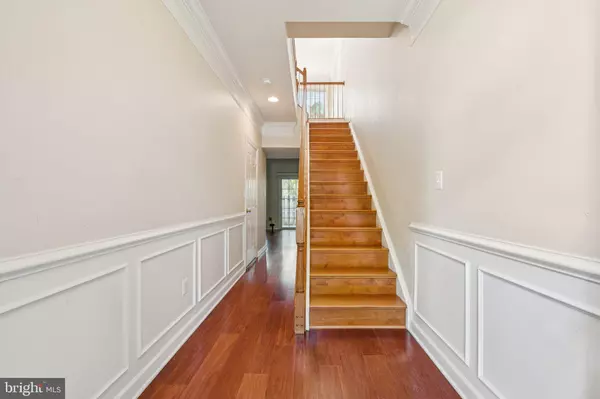 Fairfax, VA 22030,11465 LOG RIDGE DR