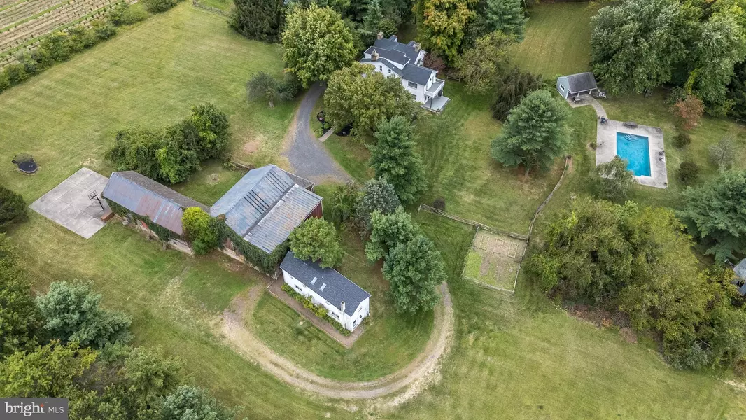 1341 DURHAM RD, New Hope, PA 18938