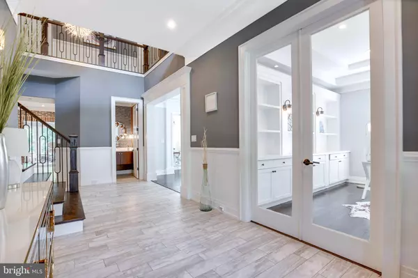 Vienna, VA 22180,510 WALKER ST SW