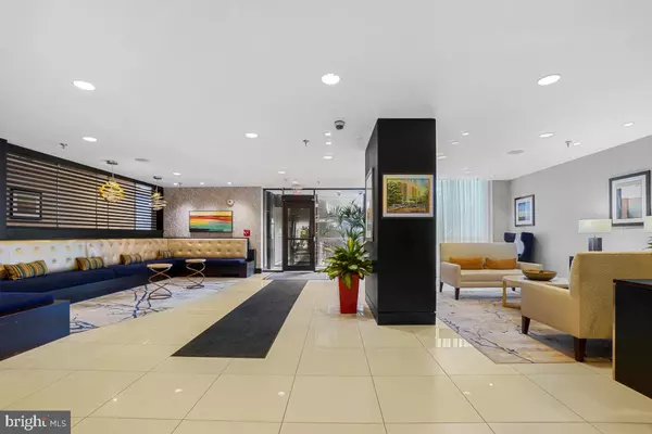 Bethesda, MD 20817,7401 WESTLAKE TER #215