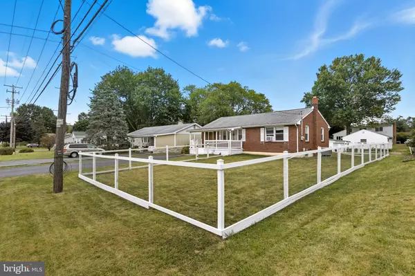 Mechanicsburg, PA 17055,918 E SIMPSON ST