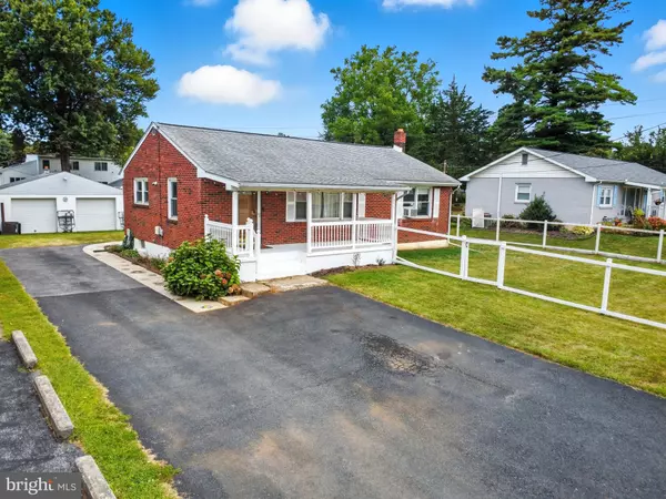 Mechanicsburg, PA 17055,918 E SIMPSON ST