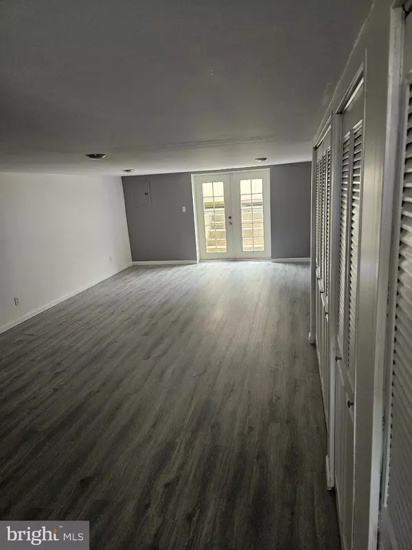 Philadelphia, PA 19114,3559 CHURCHILL LN