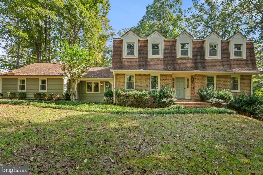 6131 MOONPATTERNS TRL, Fairfax Station, VA 22039