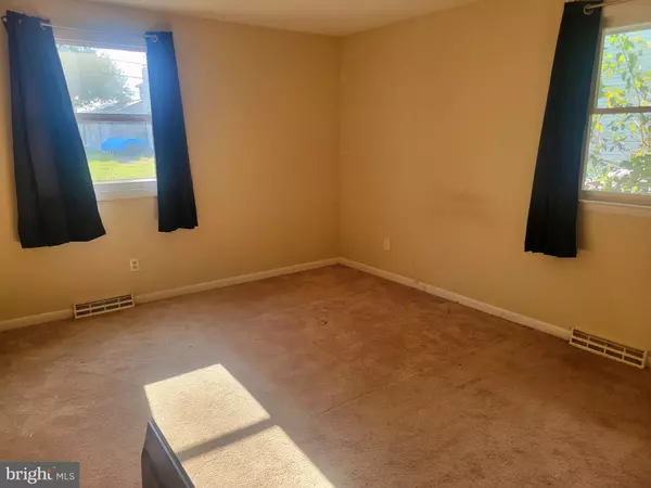 Palmyra, NJ 08065,525 FRONT ST