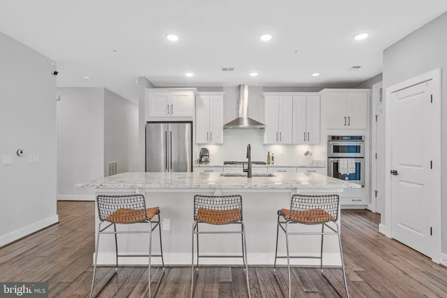 11200 RESTON STATION BLVD #208, Reston, VA 20190
