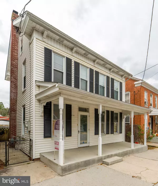 Hanover, PA 17331,636 BROADWAY