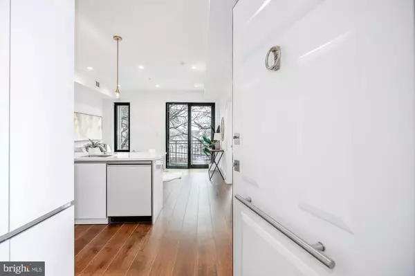 Washington, DC 20018,1002 RHODE ISLAND AVE NE #3