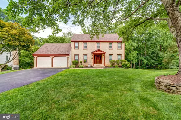9201 WYETH LN, Burke, VA 22015