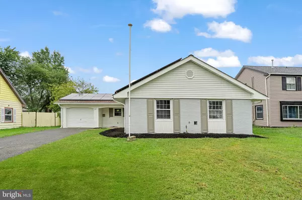 31 POND LN, Willingboro, NJ 08046