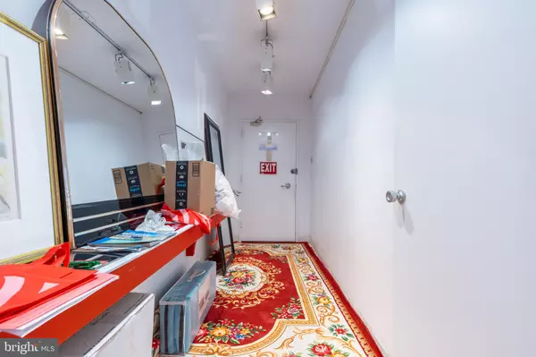 Philadelphia, PA 19103,1900-34 JOHN F KENNEDY BLVD #1412