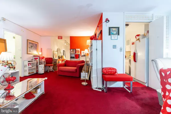 Philadelphia, PA 19103,1900-34 JOHN F KENNEDY BLVD #1412