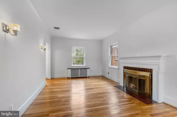 Alexandria, VA 22301,703 BRAXTON PL