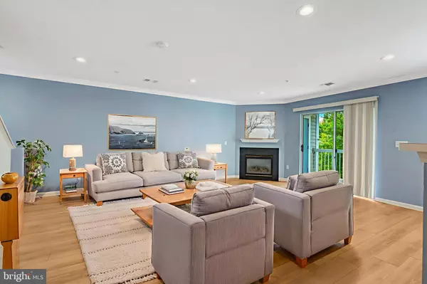 Fairfax, VA 22033,12892 FAIR BRIAR LN