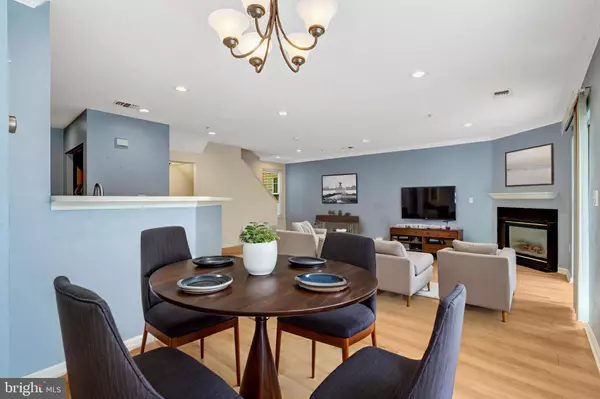 Fairfax, VA 22033,12892 FAIR BRIAR LN