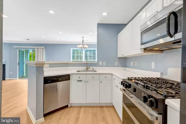 Fairfax, VA 22033,12892 FAIR BRIAR LN