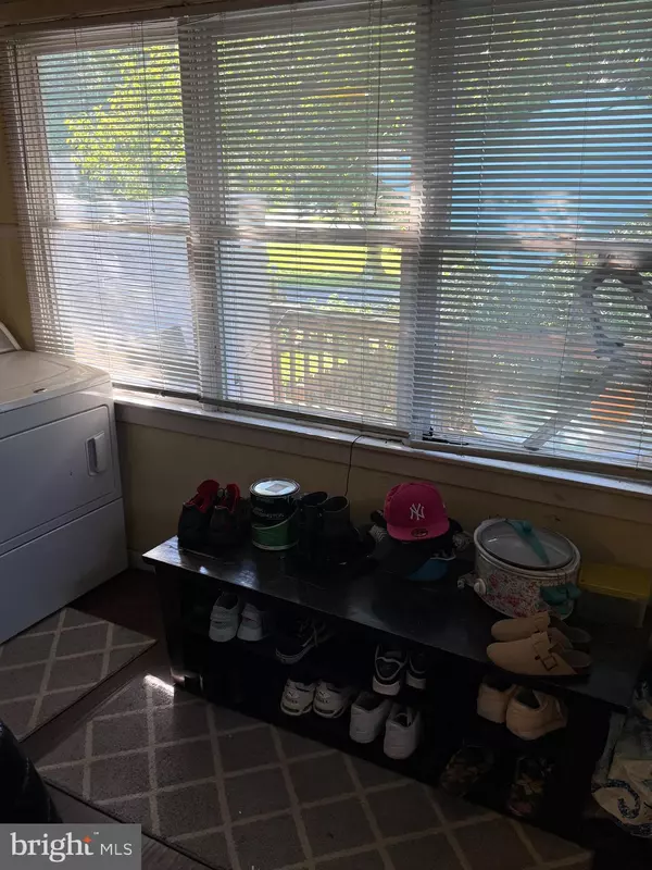 Oxford, PA 19363,640 MARKET ST