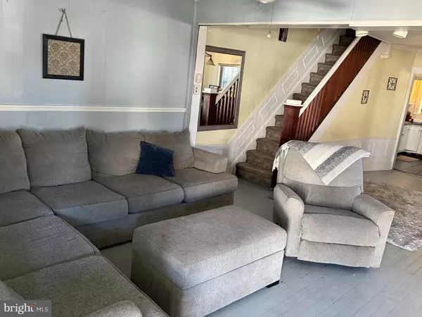 Oxford, PA 19363,640 MARKET ST