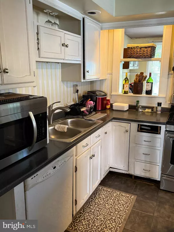 Oxford, PA 19363,640 MARKET ST