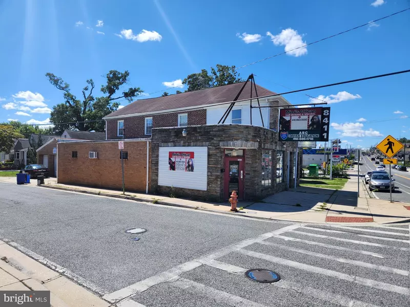 8411 HARFORD RD, Parkville, MD 21234