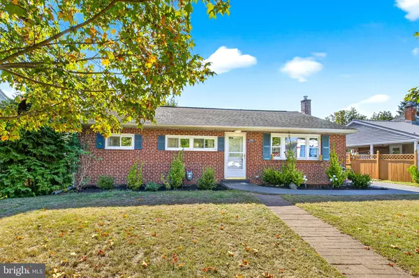 Harrisburg, PA 17109,5205 CRESTWOOD DR