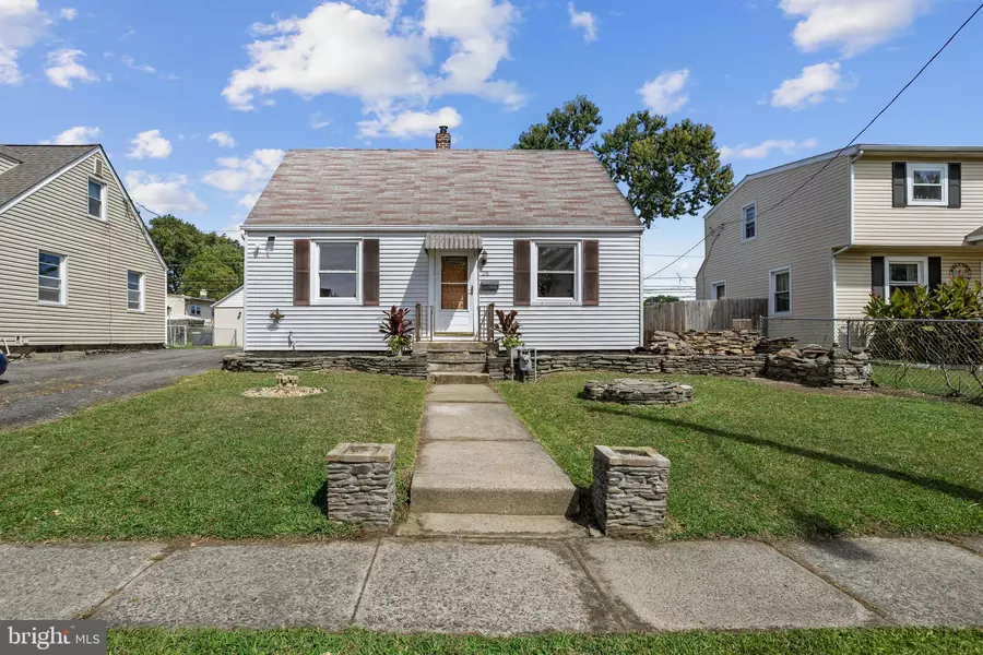 25 N MARTIN LN, Norwood, PA 19074