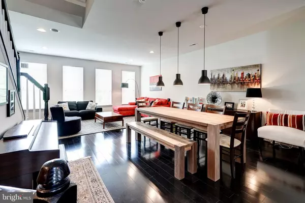 Fairfax, VA 22031,9652 PULLMAN PL