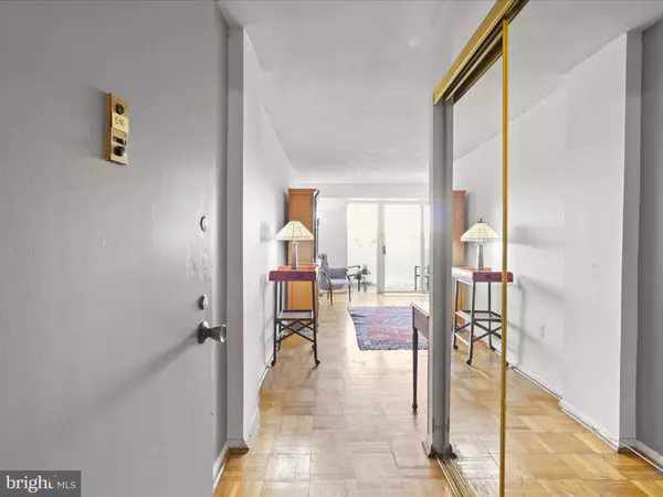 Washington, DC 20024,700 7TH ST SW #516