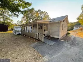 Keyser, WV 26726,141 PEACH TREE LN