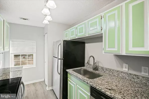 Alexandria, VA 22304,267 S PICKETT ST #102