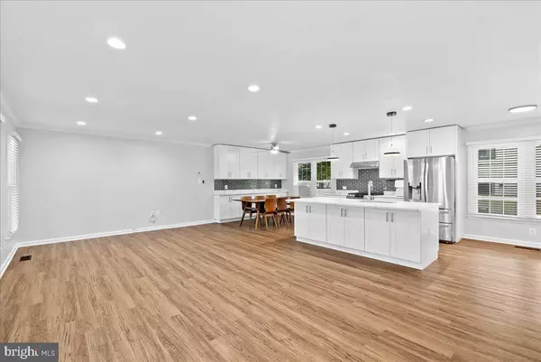 Springfield, VA 22153,9303 MACSWAIN PL