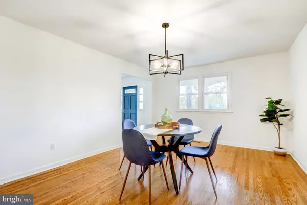 Doylestown, PA 18902,4928 EDGEWOOD RD