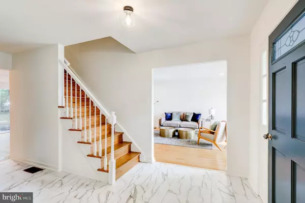 Doylestown, PA 18902,4928 EDGEWOOD RD