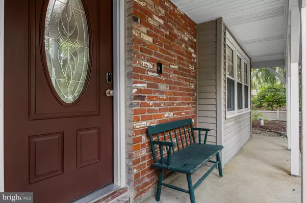 Marlton, NJ 08053,235 LAKESHORE DR